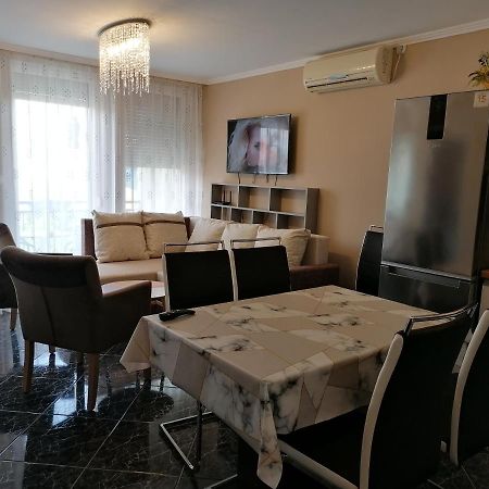 Bettina47 Apartman Хайдусобосло Экстерьер фото