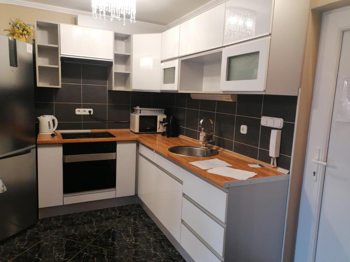 Bettina47 Apartman Хайдусобосло Экстерьер фото
