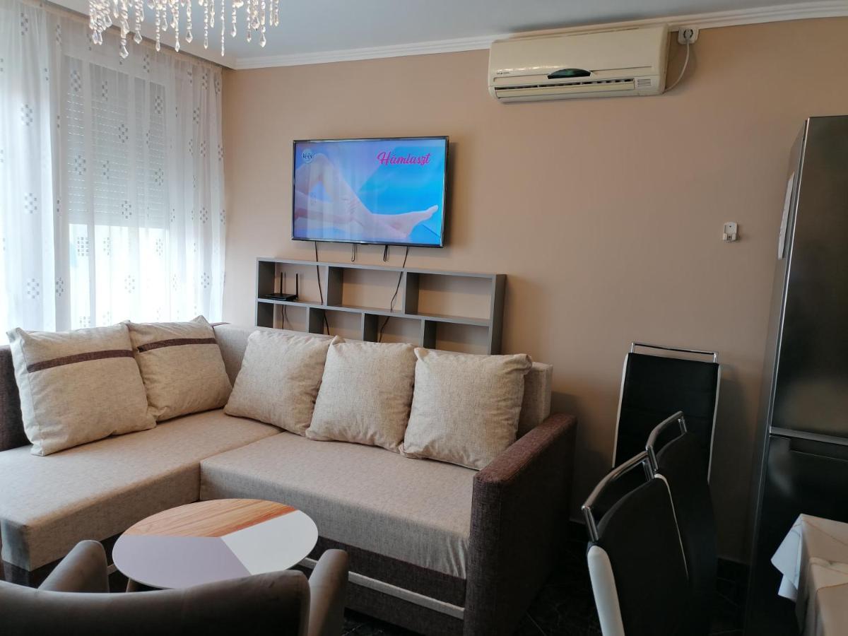 Bettina47 Apartman Хайдусобосло Экстерьер фото